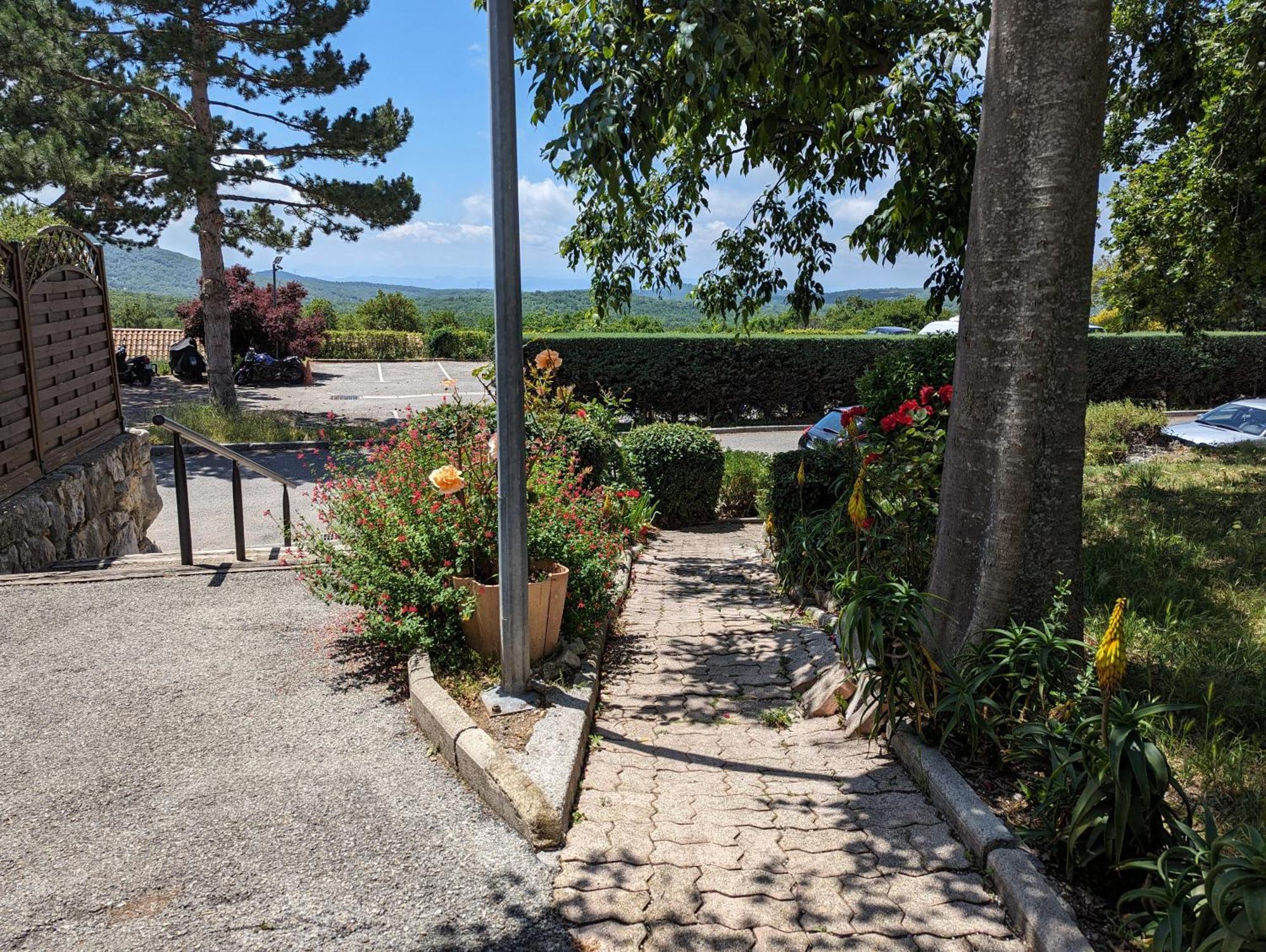 Evasion Au Calme - Maison Cosy Avec Piscine Et Tennis Saint-Vallier-de-Thiey Dış mekan fotoğraf